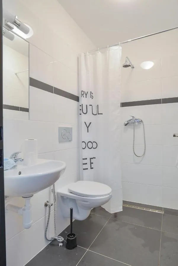 Globe Hostel Prague Adults Only