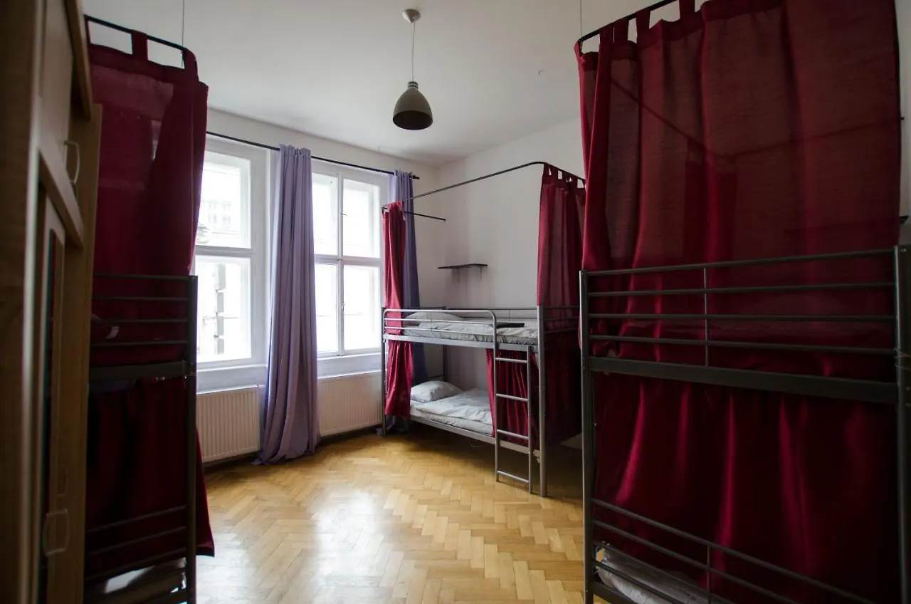 Globe Hostel Prague Adults Only