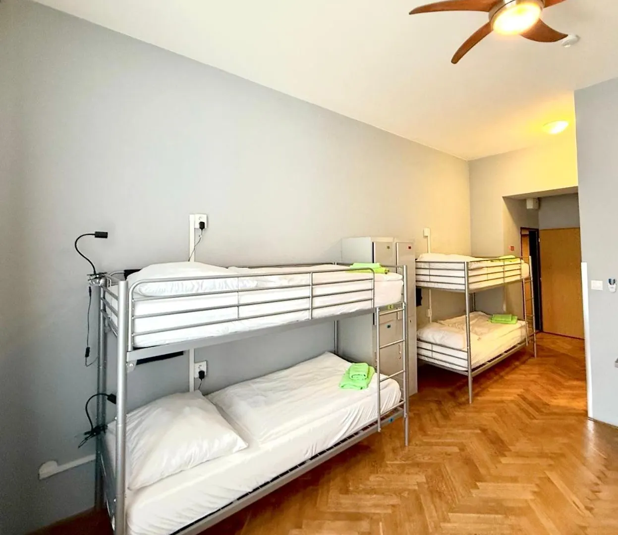Globe Hostel Prague Adults Only