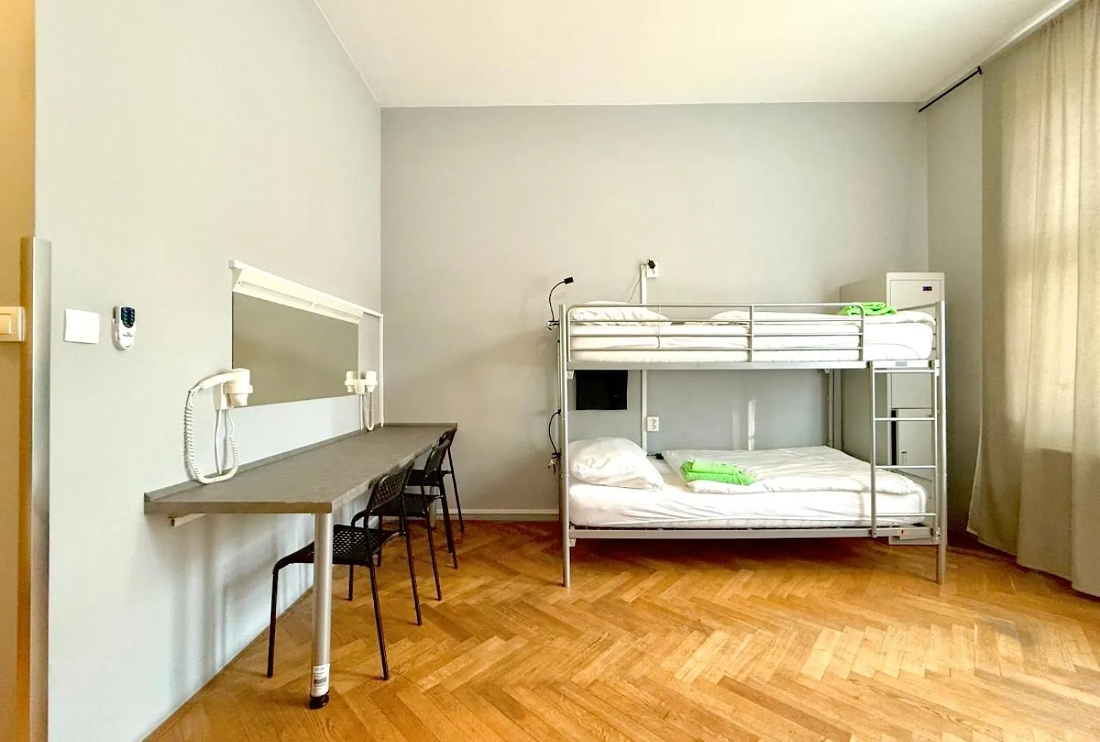 Globe Hostel Prague Adults Only